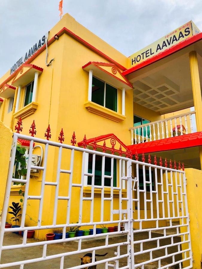 Hotel Aavaas Puri Bagian luar foto