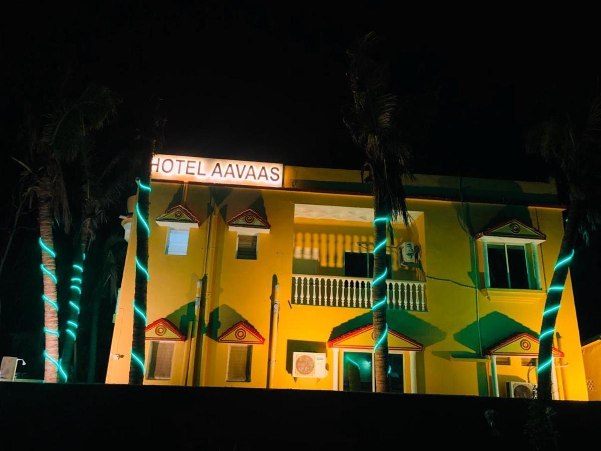 Hotel Aavaas Puri Bagian luar foto
